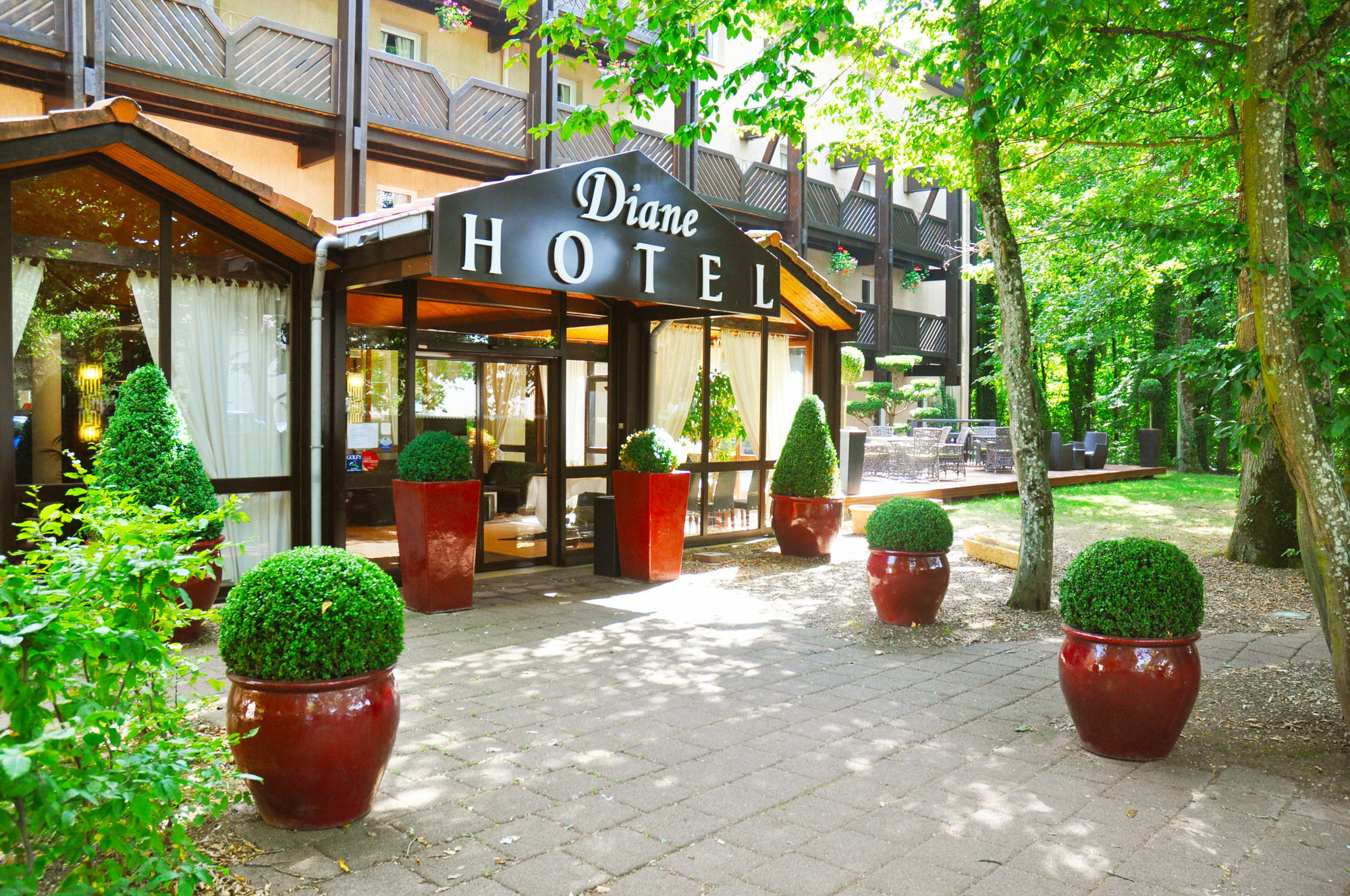 Enzo Hotels Diane - Logis Amnéville المظهر الخارجي الصورة